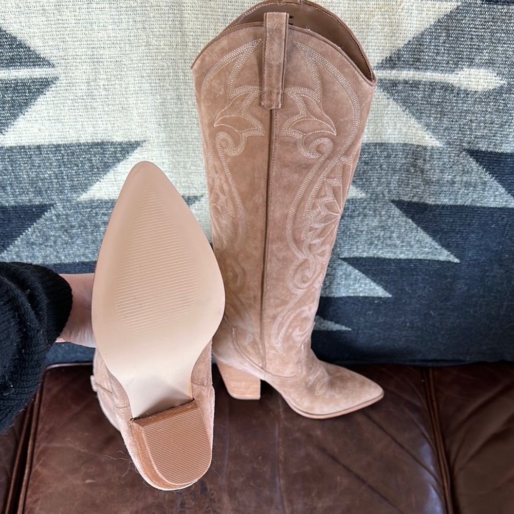 Free people Finn Tall Tan Beige Western Boots sz 7 Jeffrey Campbell Lucchese - Picture 3 of 4